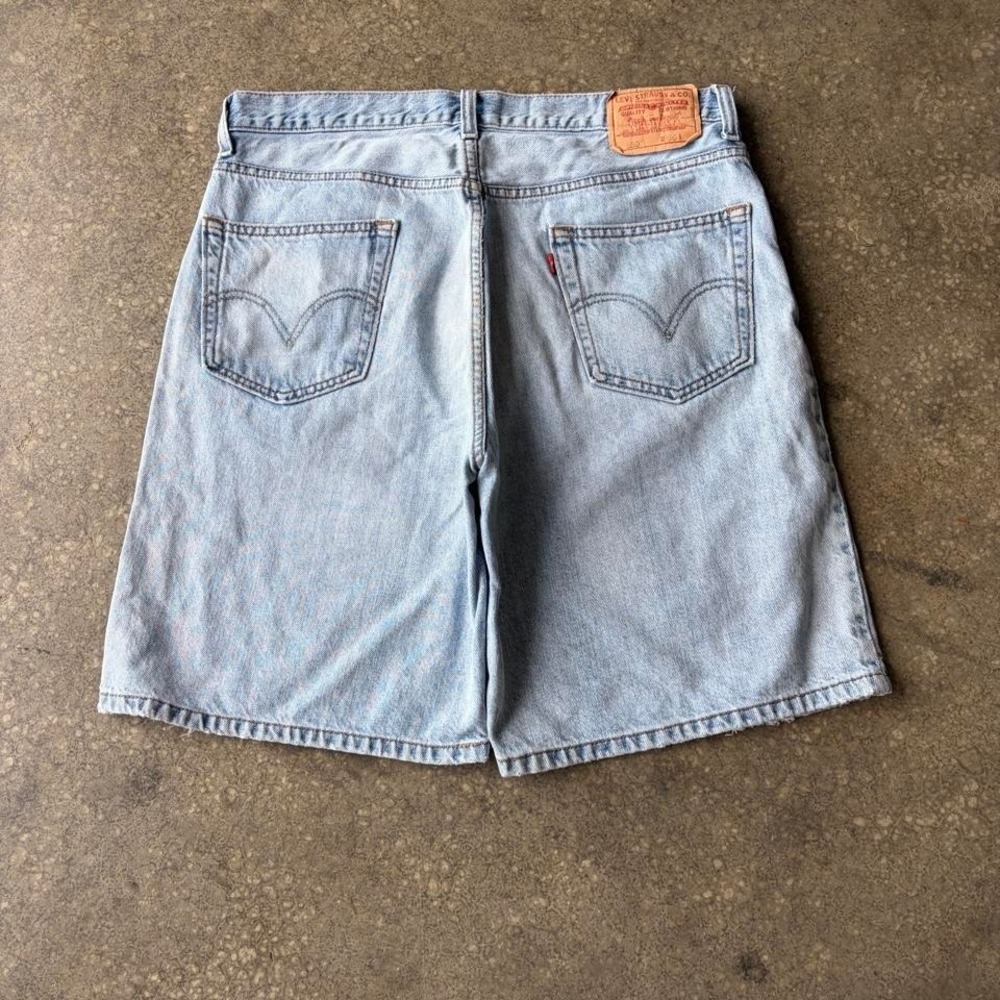 2000s levis‎ baggy light wash jorts